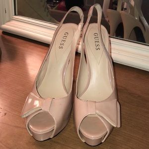 Light pink Guess pumps- style Saarah